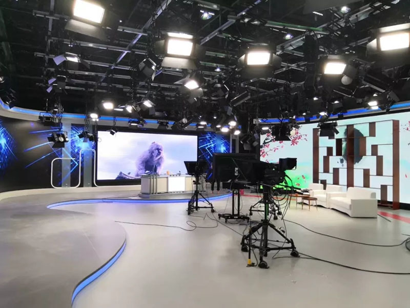 Estudio de transmisión de medios de convergencia de ultra alta definición 4K (342㎡) entregado para su uso en Xinjiang Television2